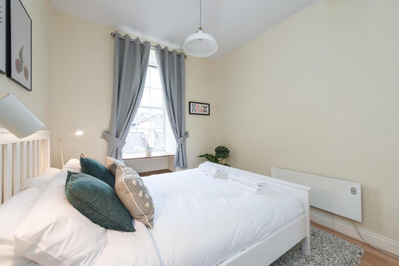 Bright And Modern 2 Bed Apartment Εδιμβούργο Εξωτερικό φωτογραφία